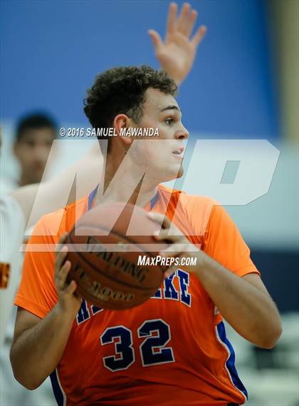 Thumbnail 2 in La Canada vs Westlake (Sierra Canyon Invitational) photogallery.