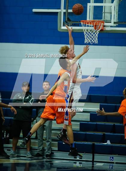 Thumbnail 3 in La Canada vs Westlake (Sierra Canyon Invitational) photogallery.