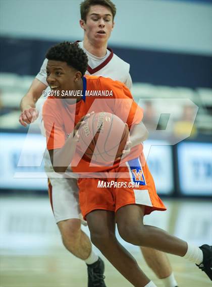 Thumbnail 3 in La Canada vs Westlake (Sierra Canyon Invitational) photogallery.