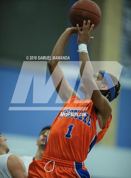 Thumbnail 2 in La Canada vs Westlake (Sierra Canyon Invitational) photogallery.