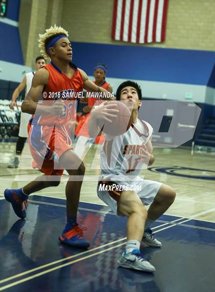 Thumbnail 3 in La Canada vs Westlake (Sierra Canyon Invitational) photogallery.