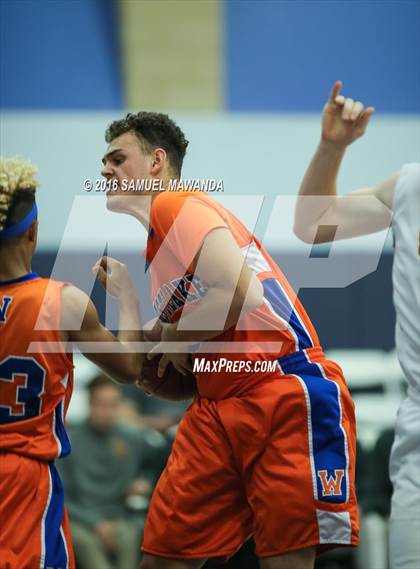 Thumbnail 3 in La Canada vs Westlake (Sierra Canyon Invitational) photogallery.