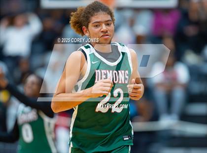 Thumbnail 3 in Warner Robins vs Houston County photogallery.