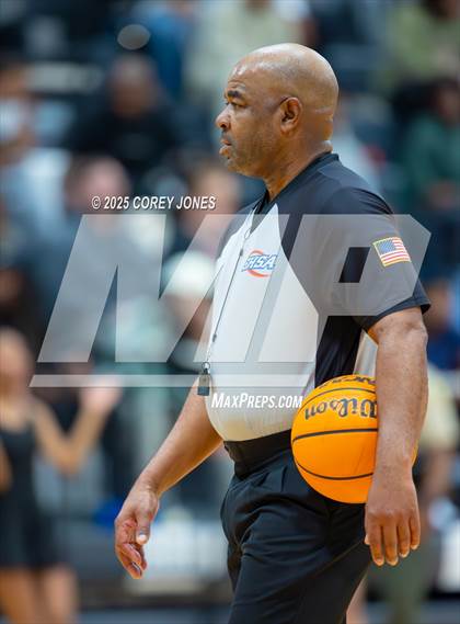 Thumbnail 3 in Warner Robins vs Houston County photogallery.