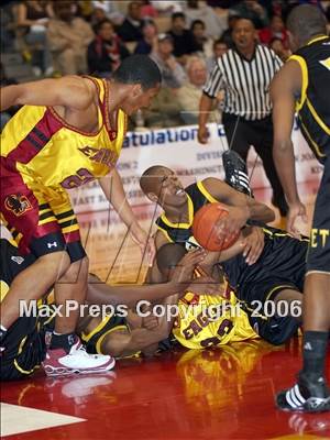 Thumbnail 1 in Clovis West vs Edison (CS D1 Final) photogallery.