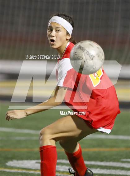 Thumbnail 1 in Carlsbad vs. Cathedral Catholic (CIF SDS Open Division Final) photogallery.