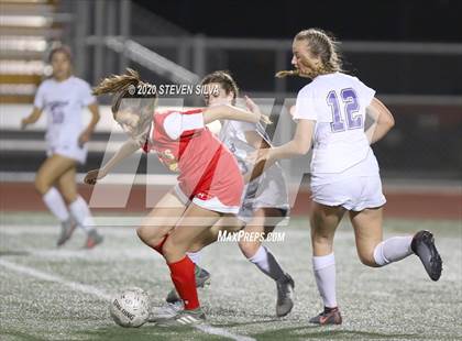 Thumbnail 2 in Carlsbad vs. Cathedral Catholic (CIF SDS Open Division Final) photogallery.