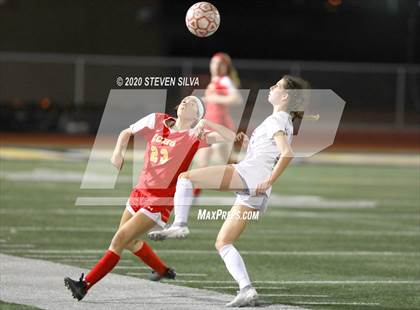Thumbnail 3 in Carlsbad vs. Cathedral Catholic (CIF SDS Open Division Final) photogallery.