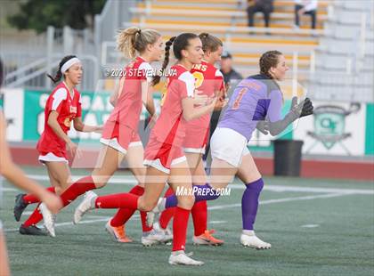 Thumbnail 3 in Carlsbad vs. Cathedral Catholic (CIF SDS Open Division Final) photogallery.
