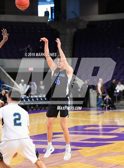 Thumbnail 3 in Deer Valley vs. Catalina Foothills (AIA 4A Semifinal) photogallery.