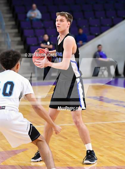 Thumbnail 3 in Deer Valley vs. Catalina Foothills (AIA 4A Semifinal) photogallery.