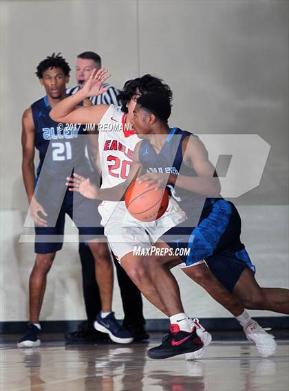 Thumbnail 3 in Allen vs. Dawson (McDonald's Texas Invitational) photogallery.