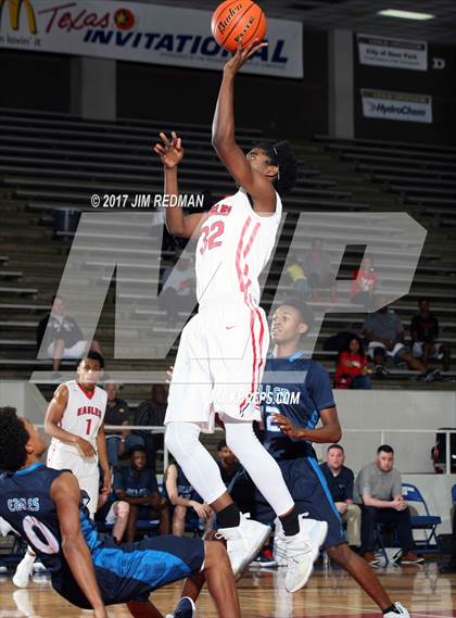 Thumbnail 2 in Allen vs. Dawson (McDonald's Texas Invitational) photogallery.