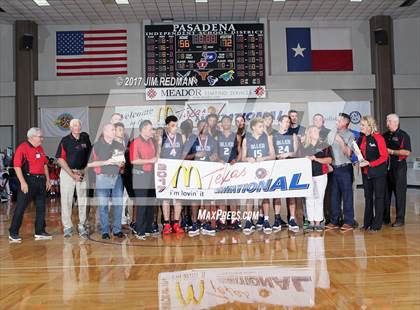 Thumbnail 2 in Allen vs. Dawson (McDonald's Texas Invitational) photogallery.