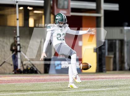 Thumbnail 3 in Poway vs. Mater Dei Catholic (CIF SDS Division 2 Championship) photogallery.