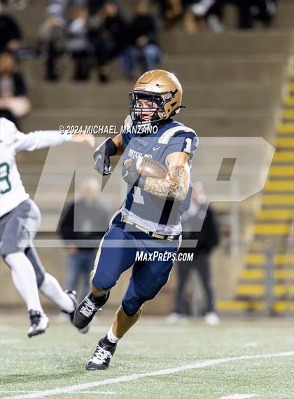 Thumbnail 3 in Poway vs. Mater Dei Catholic (CIF SDS Division 2 Championship) photogallery.