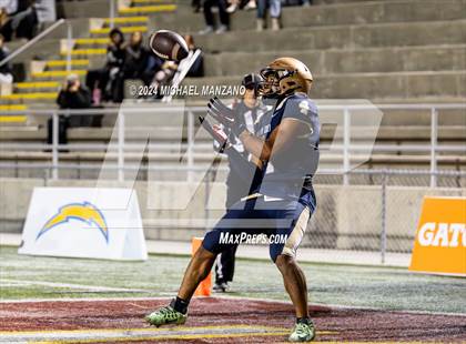 Thumbnail 2 in Poway vs. Mater Dei Catholic (CIF SDS Division 2 Championship) photogallery.
