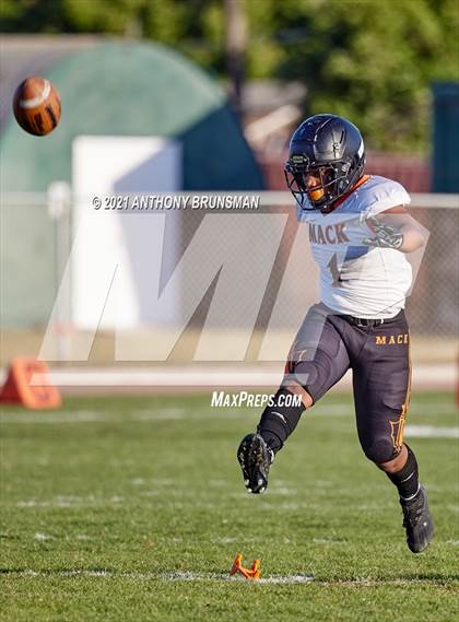 Thumbnail 3 in McClymonds @ Manteca photogallery.