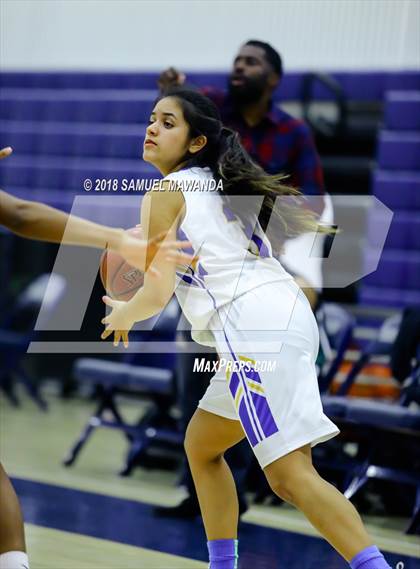 Thumbnail 2 in Louisville vs Palmdale (Brentwood New Years Tournament) photogallery.