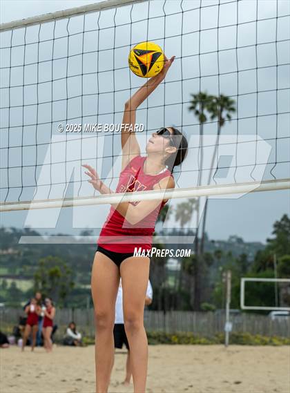 Thumbnail 3 in Santa Barbara vs Woodrow Wilson (CIF-SS Quarter Finals) photogallery.