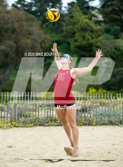 Thumbnail 3 in Santa Barbara vs Woodrow Wilson (CIF-SS Quarter Finals) photogallery.