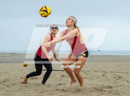 Thumbnail 3 in Santa Barbara vs Woodrow Wilson (CIF-SS Quarter Finals) photogallery.
