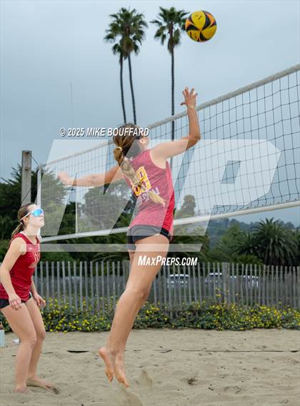 Thumbnail 3 in Santa Barbara vs Woodrow Wilson (CIF-SS Quarter Finals) photogallery.