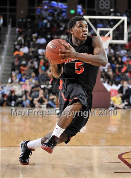 Thumbnail 2 in Westchester vs Mater Dei (CIF SoCal D1 Final) photogallery.