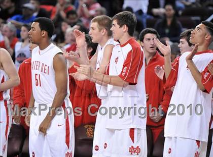 Thumbnail 3 in Westchester vs Mater Dei (CIF SoCal D1 Final) photogallery.