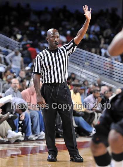 Thumbnail 3 in Westchester vs Mater Dei (CIF SoCal D1 Final) photogallery.