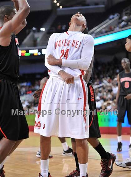 Thumbnail 2 in Westchester vs Mater Dei (CIF SoCal D1 Final) photogallery.