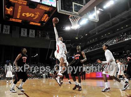 Thumbnail 2 in Westchester vs Mater Dei (CIF SoCal D1 Final) photogallery.