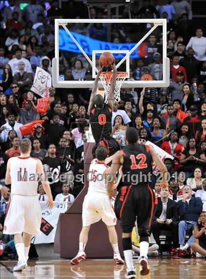 Thumbnail 1 in Westchester vs Mater Dei (CIF SoCal D1 Final) photogallery.