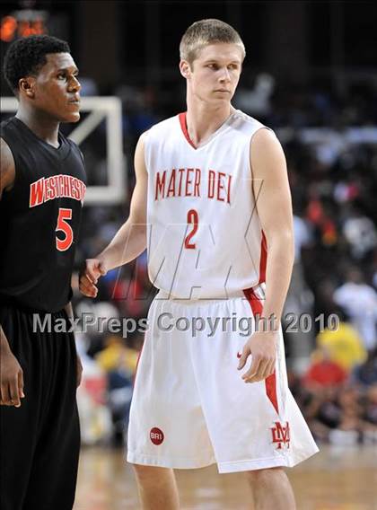 Thumbnail 2 in Westchester vs Mater Dei (CIF SoCal D1 Final) photogallery.