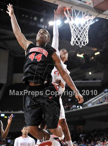 Thumbnail 2 in Westchester vs Mater Dei (CIF SoCal D1 Final) photogallery.