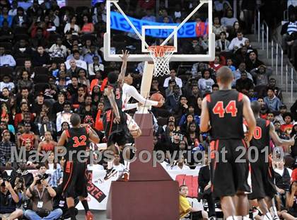 Thumbnail 3 in Westchester vs Mater Dei (CIF SoCal D1 Final) photogallery.