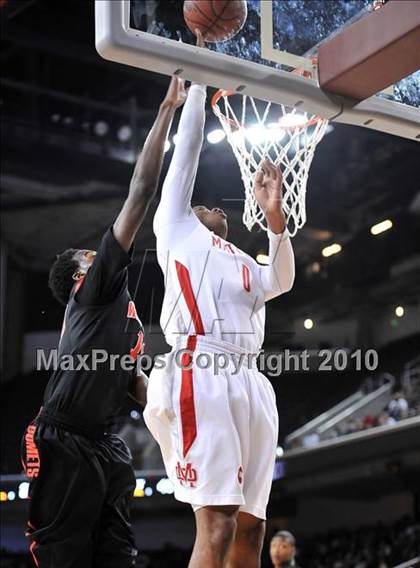 Thumbnail 1 in Westchester vs Mater Dei (CIF SoCal D1 Final) photogallery.