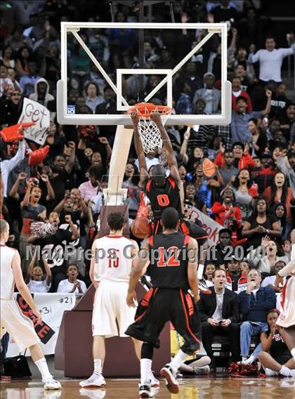 Thumbnail 3 in Westchester vs Mater Dei (CIF SoCal D1 Final) photogallery.