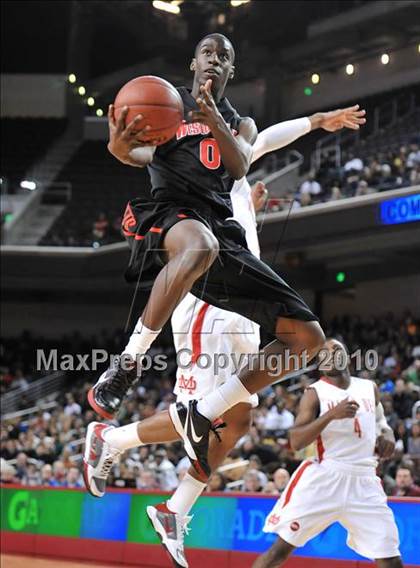 Thumbnail 1 in Westchester vs Mater Dei (CIF SoCal D1 Final) photogallery.