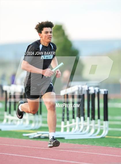 Thumbnail 1 in Fernley Invitational (4X400M Relay) photogallery.