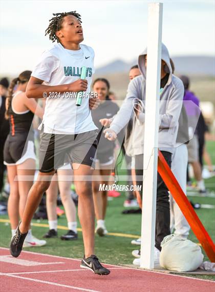 Thumbnail 1 in Fernley Invitational (4X400M Relay) photogallery.