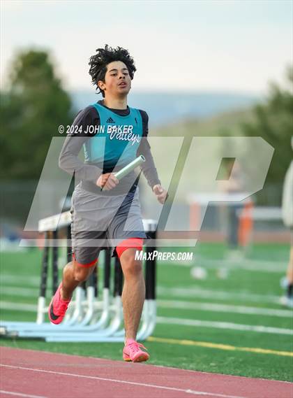 Thumbnail 3 in Fernley Invitational (4X400M Relay) photogallery.