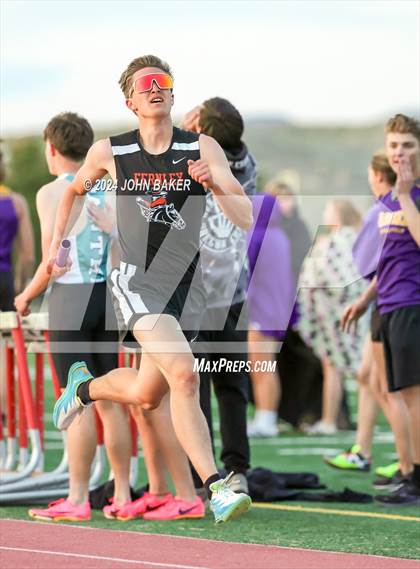 Thumbnail 3 in Fernley Invitational (4X400M Relay) photogallery.