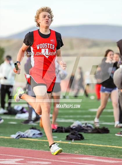 Thumbnail 2 in Fernley Invitational (4X400M Relay) photogallery.