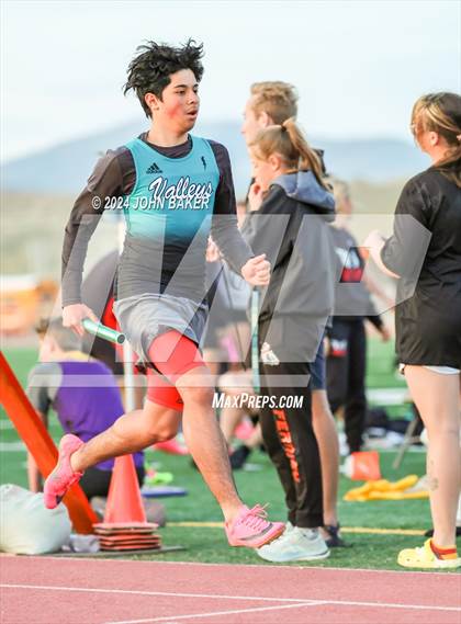 Thumbnail 2 in Fernley Invitational (4X400M Relay) photogallery.