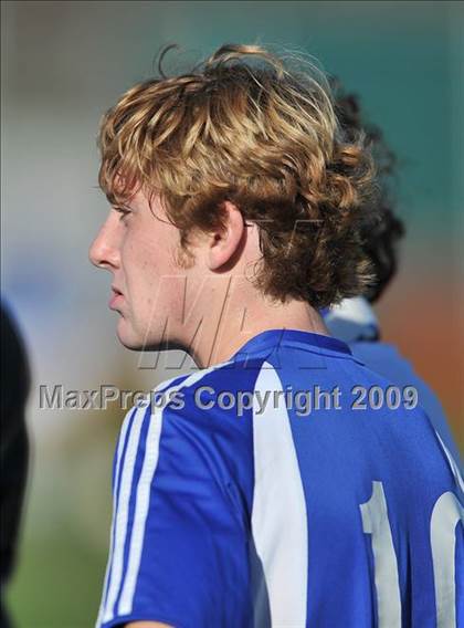Thumbnail 3 in Southington @ Glastonbury (CIAC Class LL Quarterfinal) photogallery.