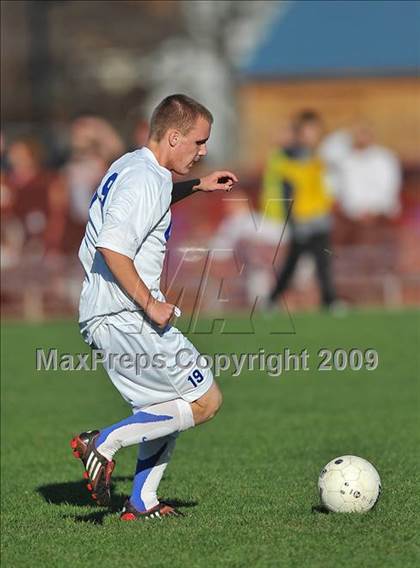 Thumbnail 1 in Southington @ Glastonbury (CIAC Class LL Quarterfinal) photogallery.