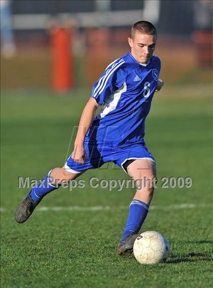 Thumbnail 1 in Southington @ Glastonbury (CIAC Class LL Quarterfinal) photogallery.
