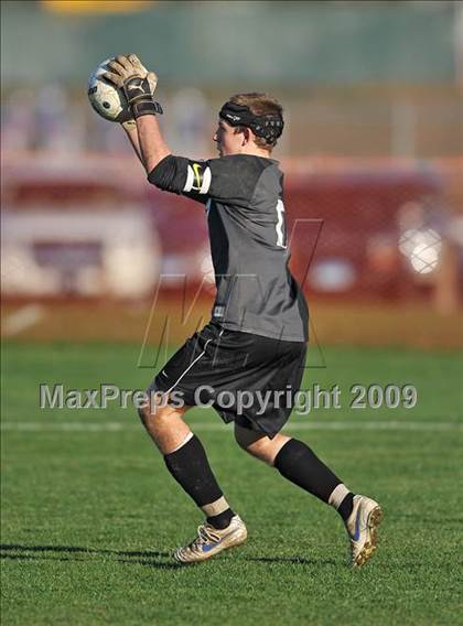 Thumbnail 2 in Southington @ Glastonbury (CIAC Class LL Quarterfinal) photogallery.
