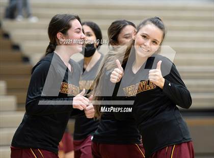 Thumbnail 3 in Santa Margarita vs. Esperanza (Tom Riach Tournament) photogallery.